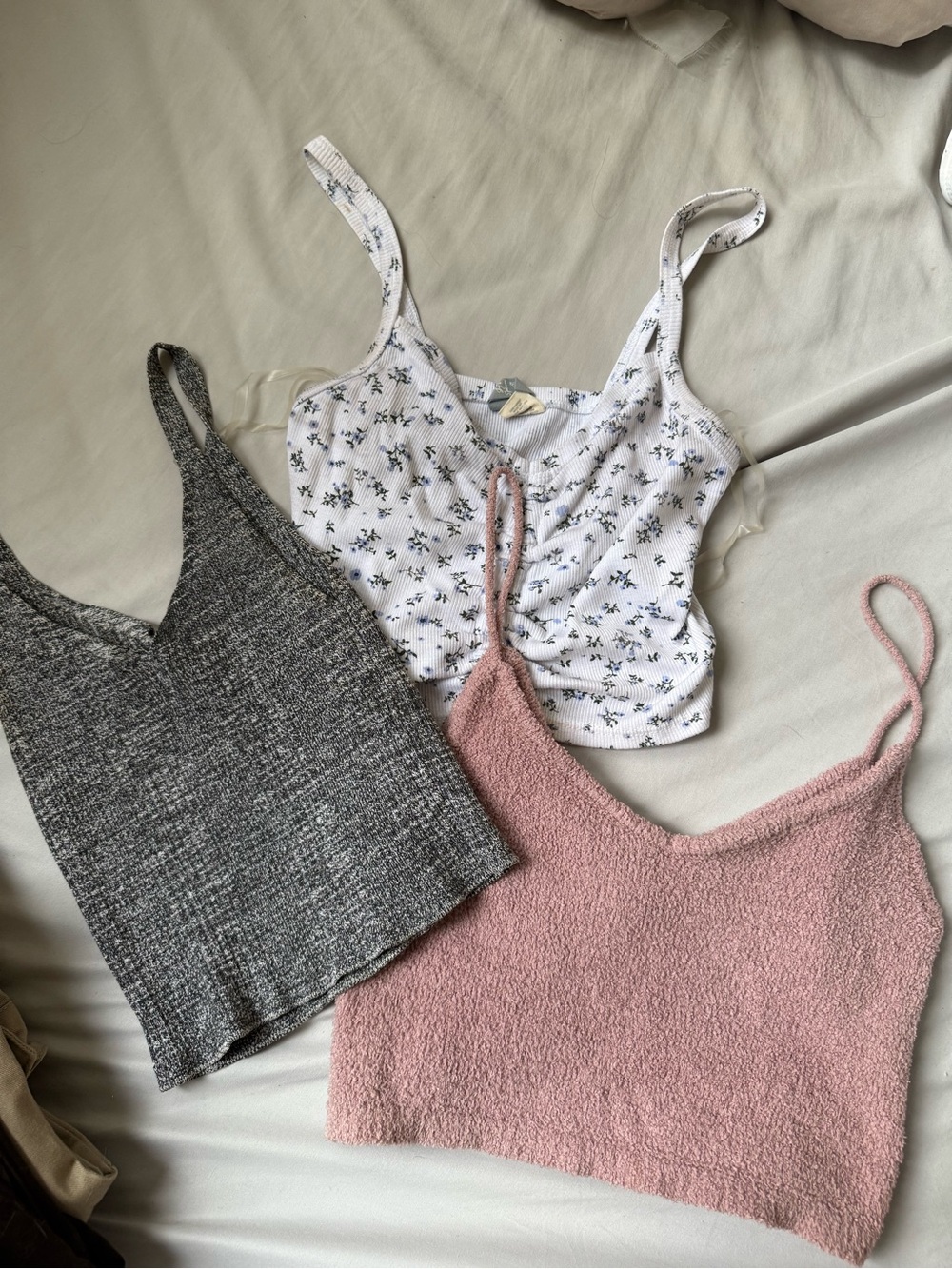 Cropped tank top bundle